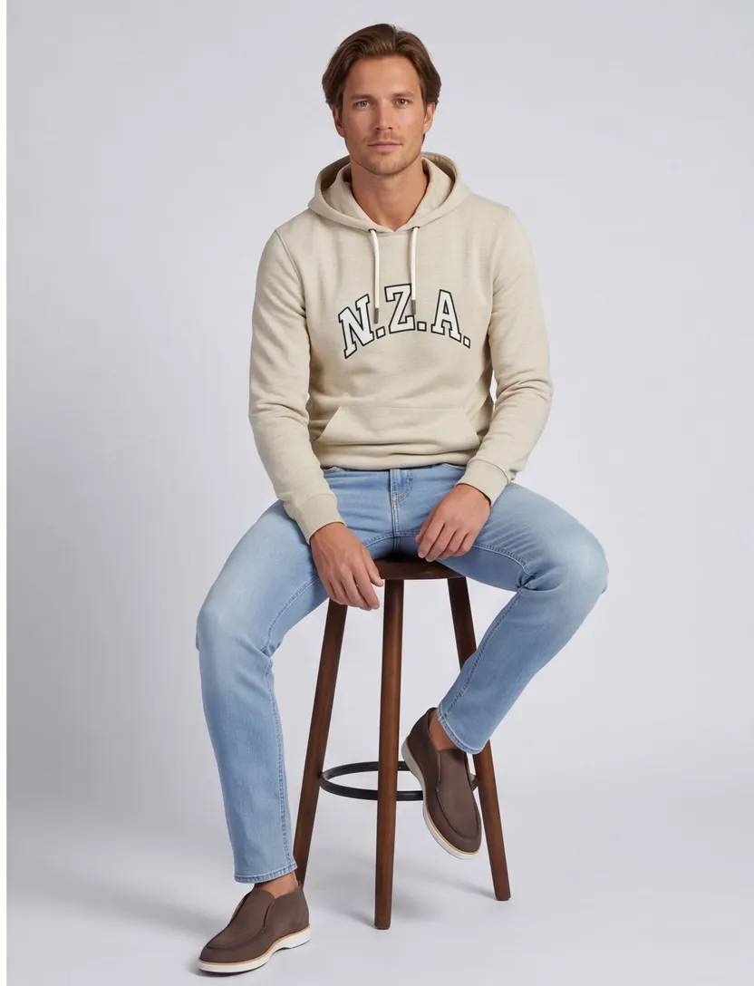 Hoodie New Zealand beige met opdruk