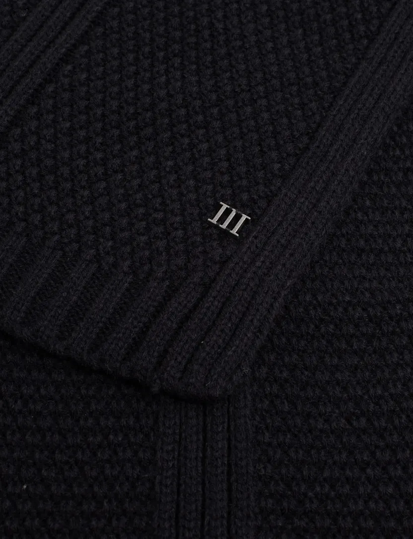 Sjaal Tresanti donkerblauw gebreid