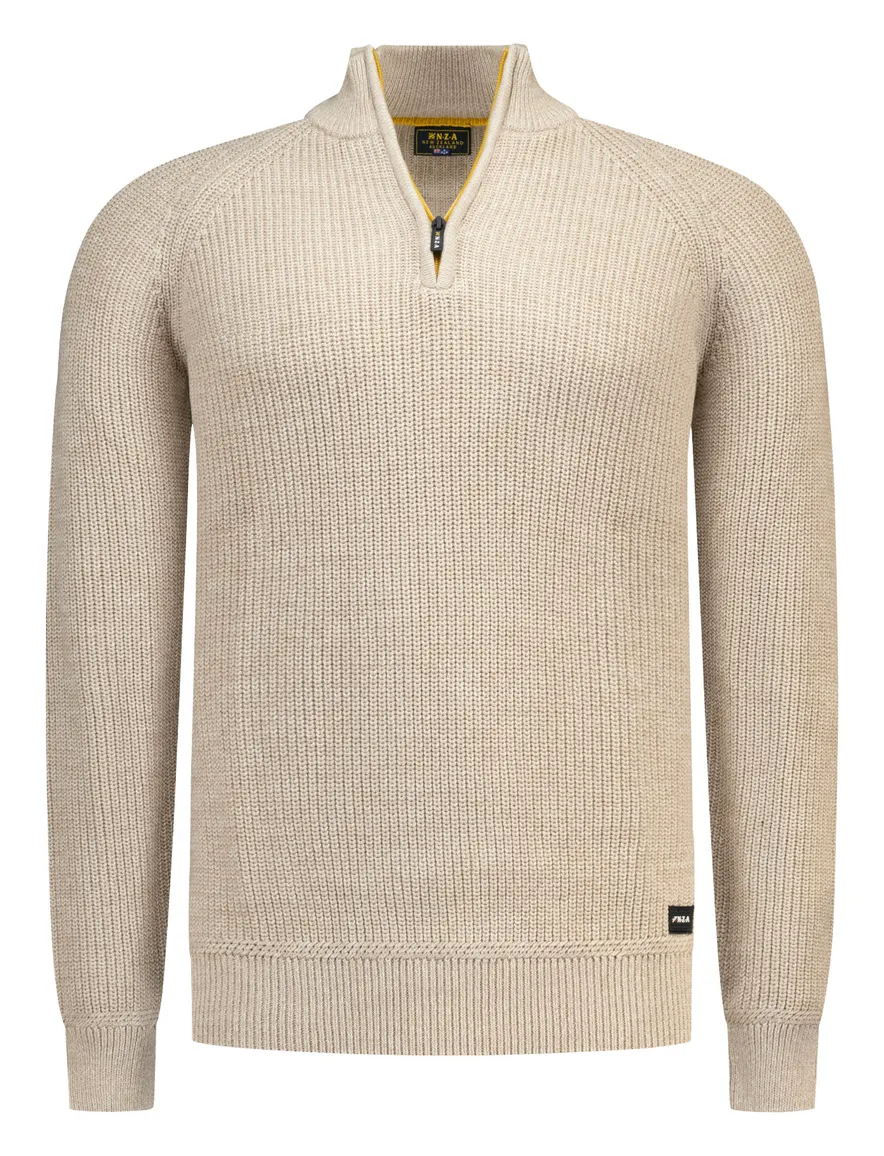 Beige trui New Zealand half zip gebreid