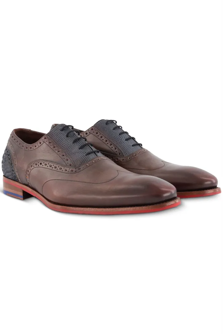 Donkerbruine Floris van Bommel veterschoenen leer