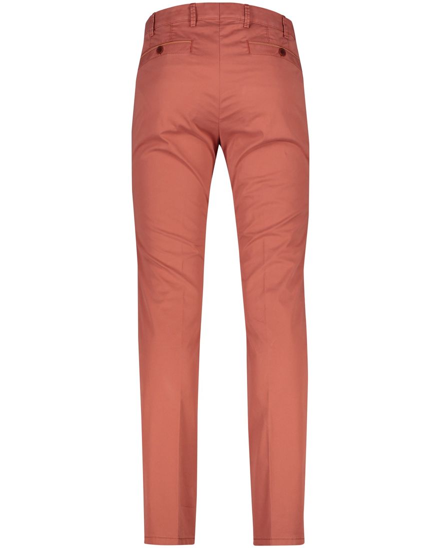 Chino Meyer rood model New York