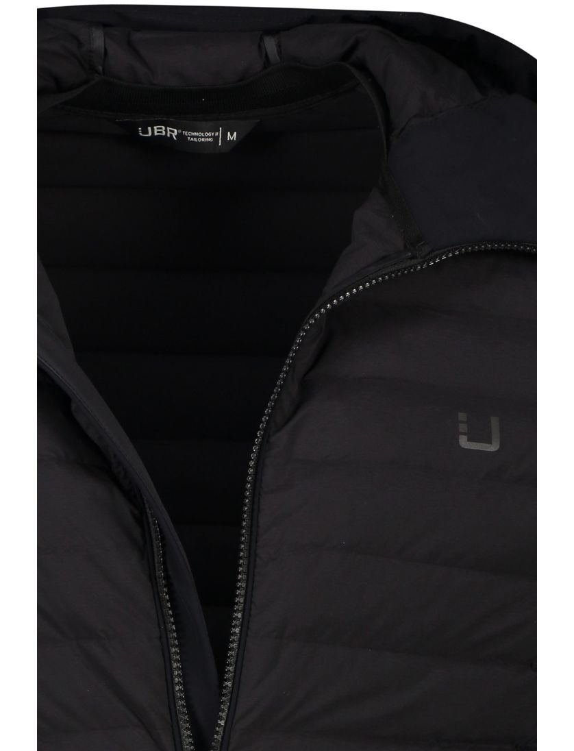 UBR zomerjas zwart effen rits normale fit met logo