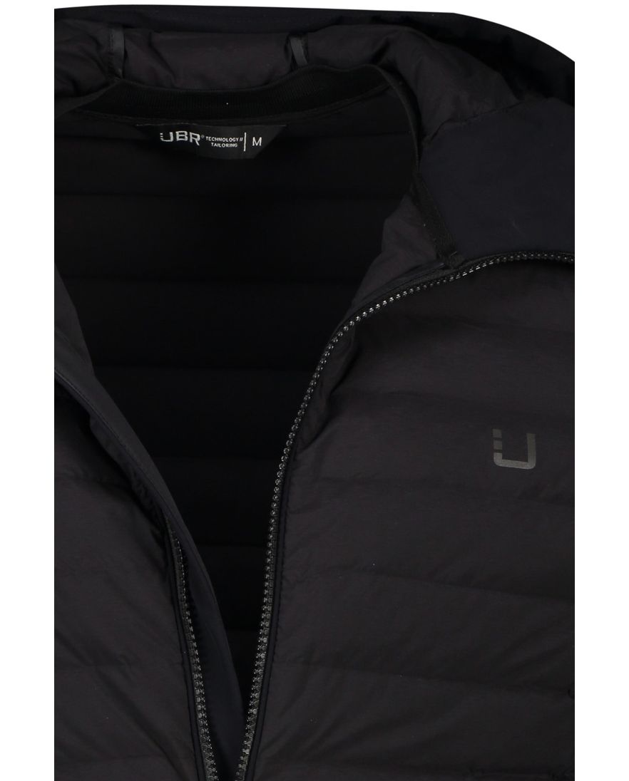 UBR zomerjas zwart effen rits normale fit met logo