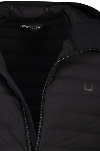 UBR zomerjas zwart effen rits normale fit met logo