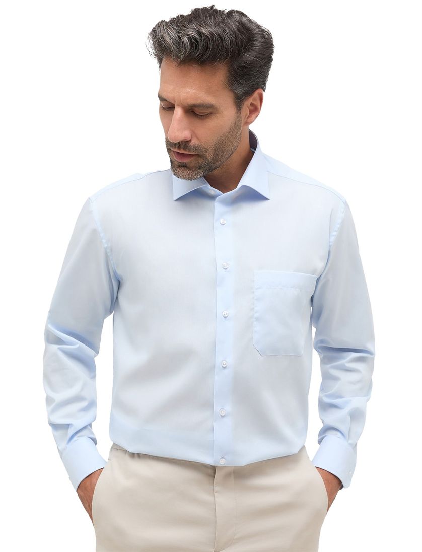Eterna business overhemd Comfort Fit lichtblauw borstzak effen katoen