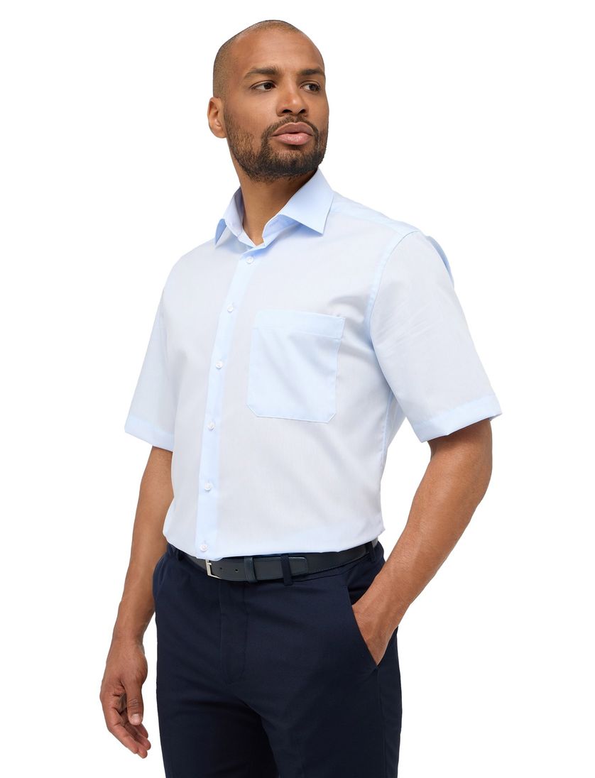 Katoenen Eterna overhemd korte mouw lichtblauw Comfort Fit