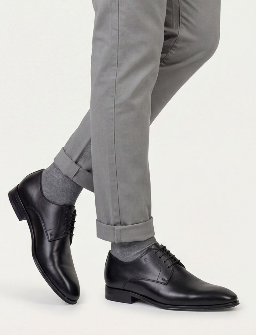 Floris van Bommel zakelijke veterschoenen zwart effen leer