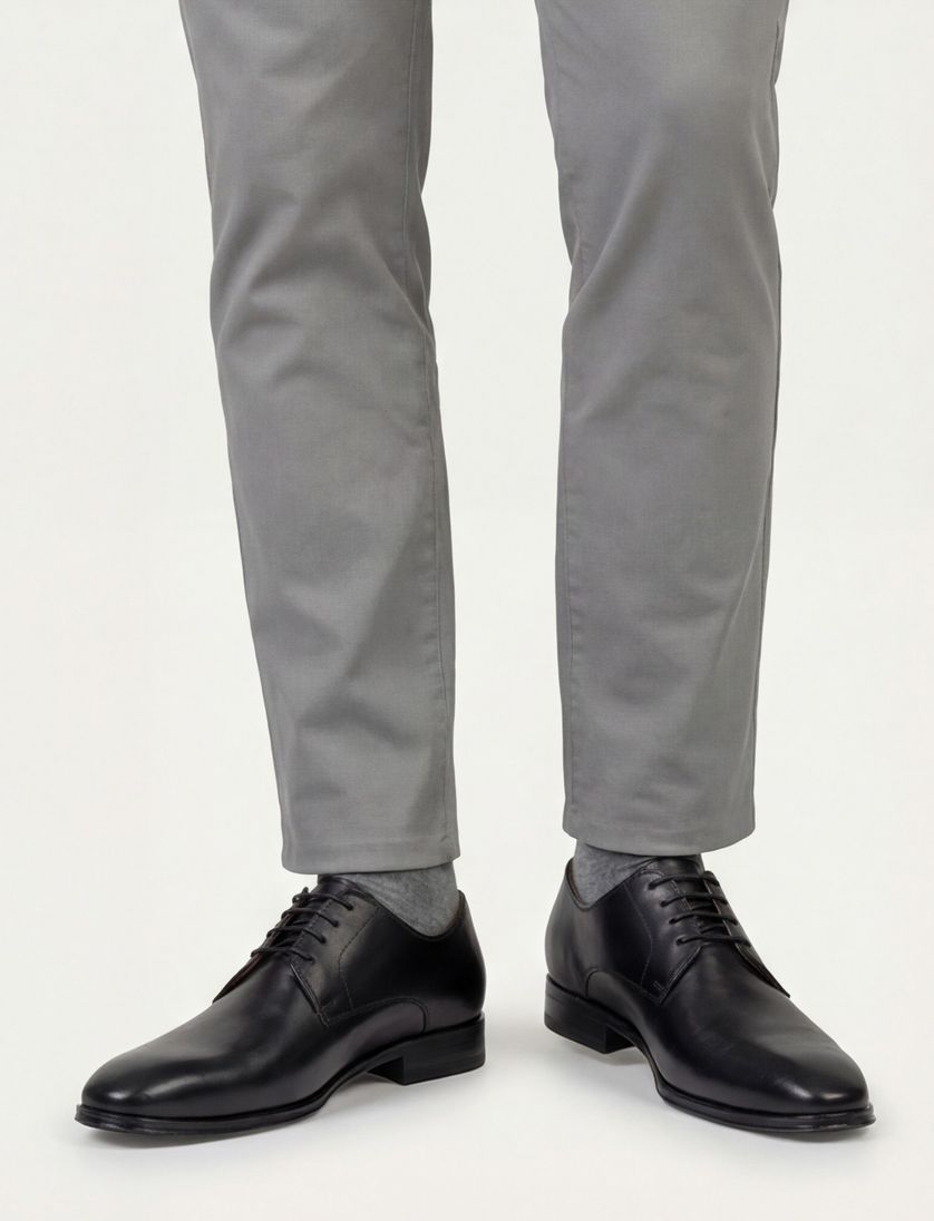 Floris van Bommel zakelijke veterschoenen zwart effen leer