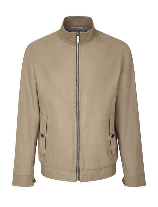 Bugatti zomerjas camel