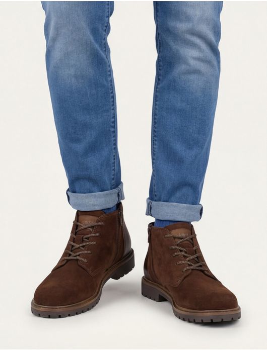 Bugatti veterschoenen bruin leer effen