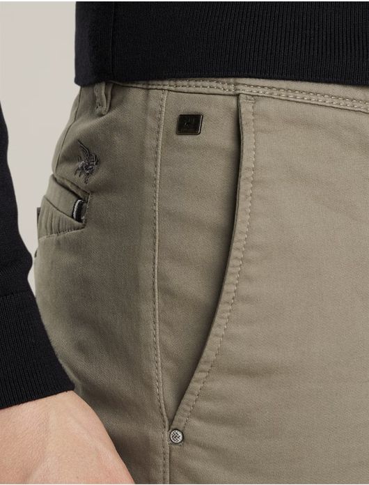 Vanguard chino bruin effen