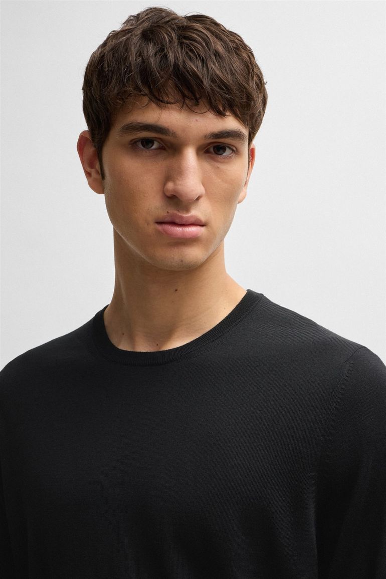 BOSS Black Leno-P trui ronde hals 100% wol zwart effen