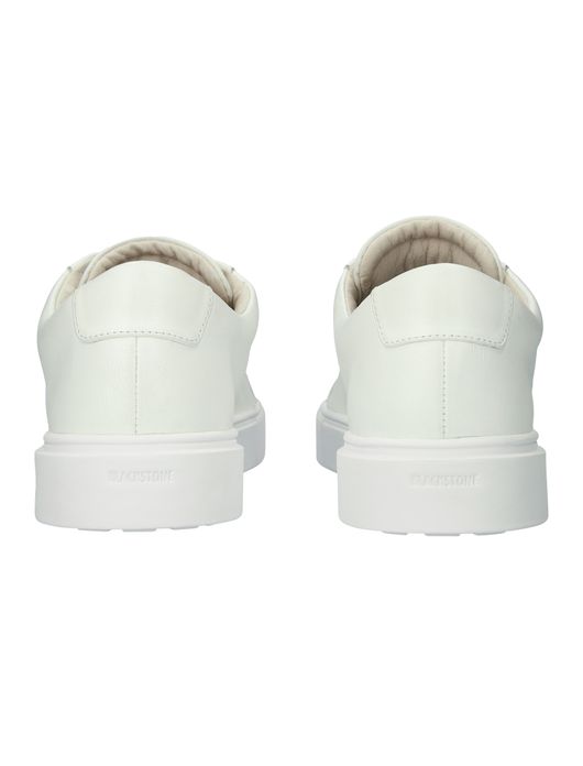 sneakers wit Blackstone