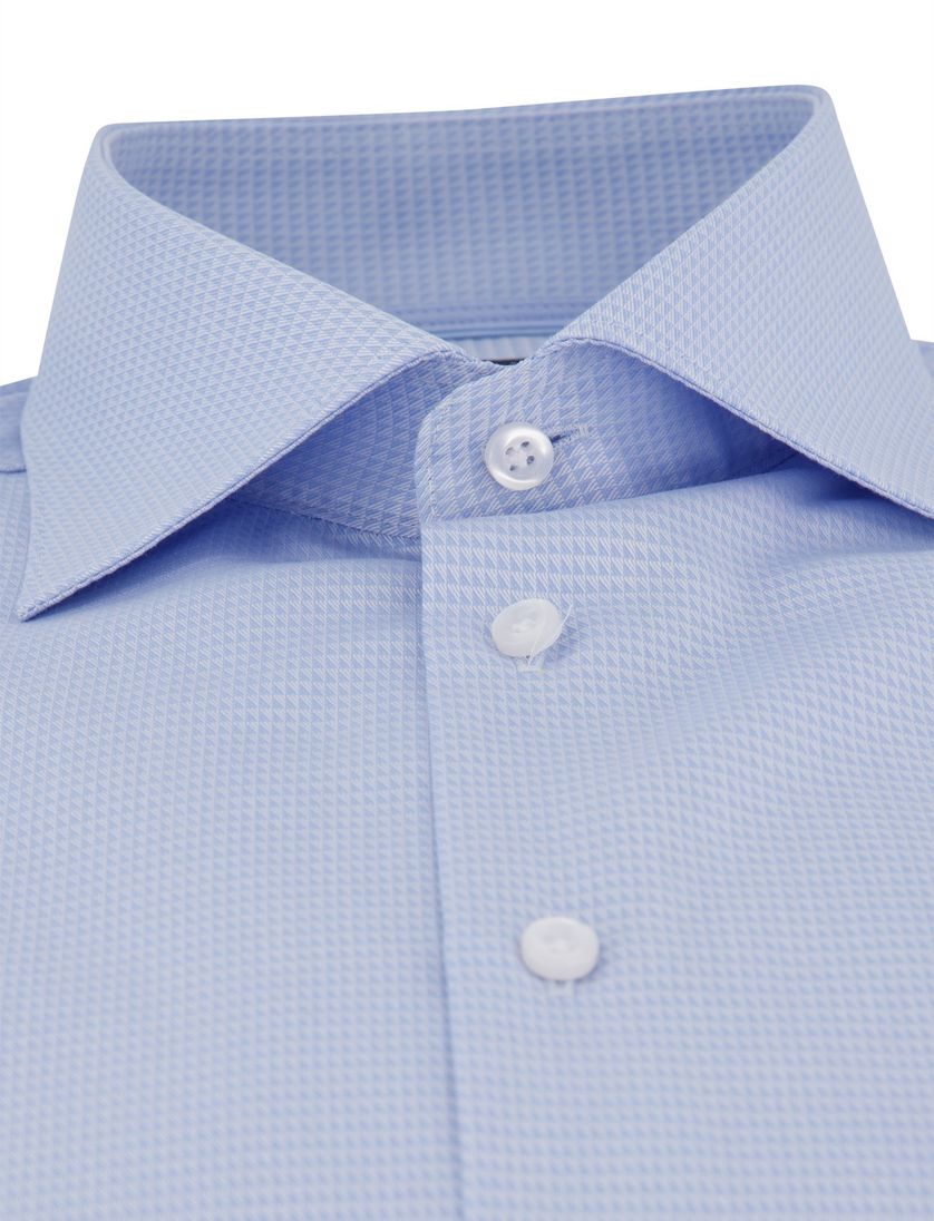John Miller tailored fit overhemd lichtblauw effen