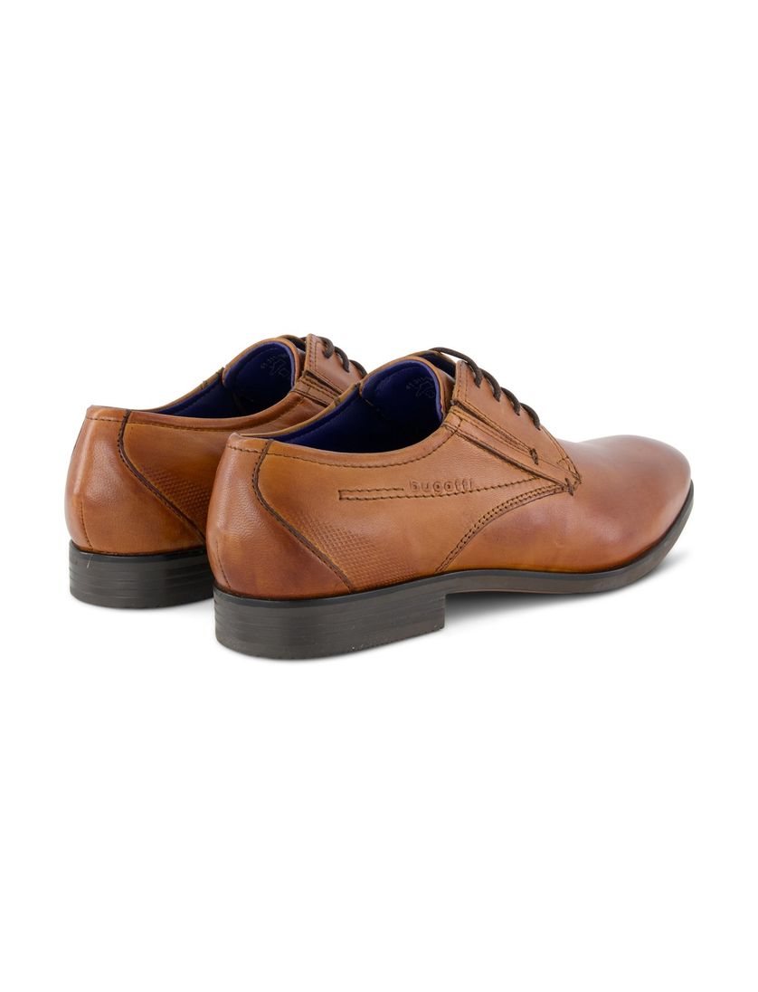 Bugatti nette veterschoenen bruin leer effen