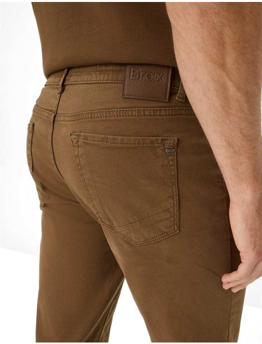 jeans bruin Brax Chuck