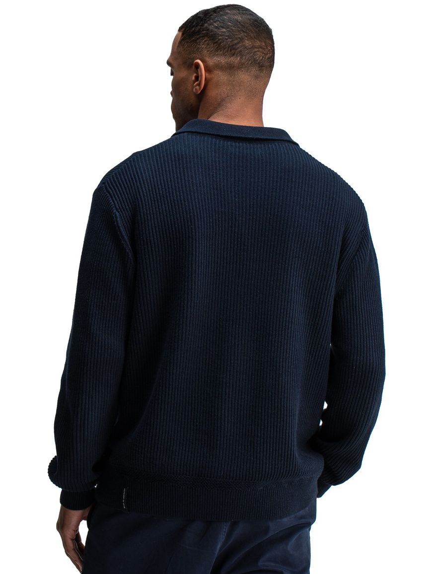 Butcher of Blue Galway trui donkerblauw knopen