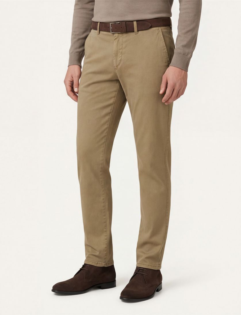 Pantalon chino COM4 Modern Chino bruin