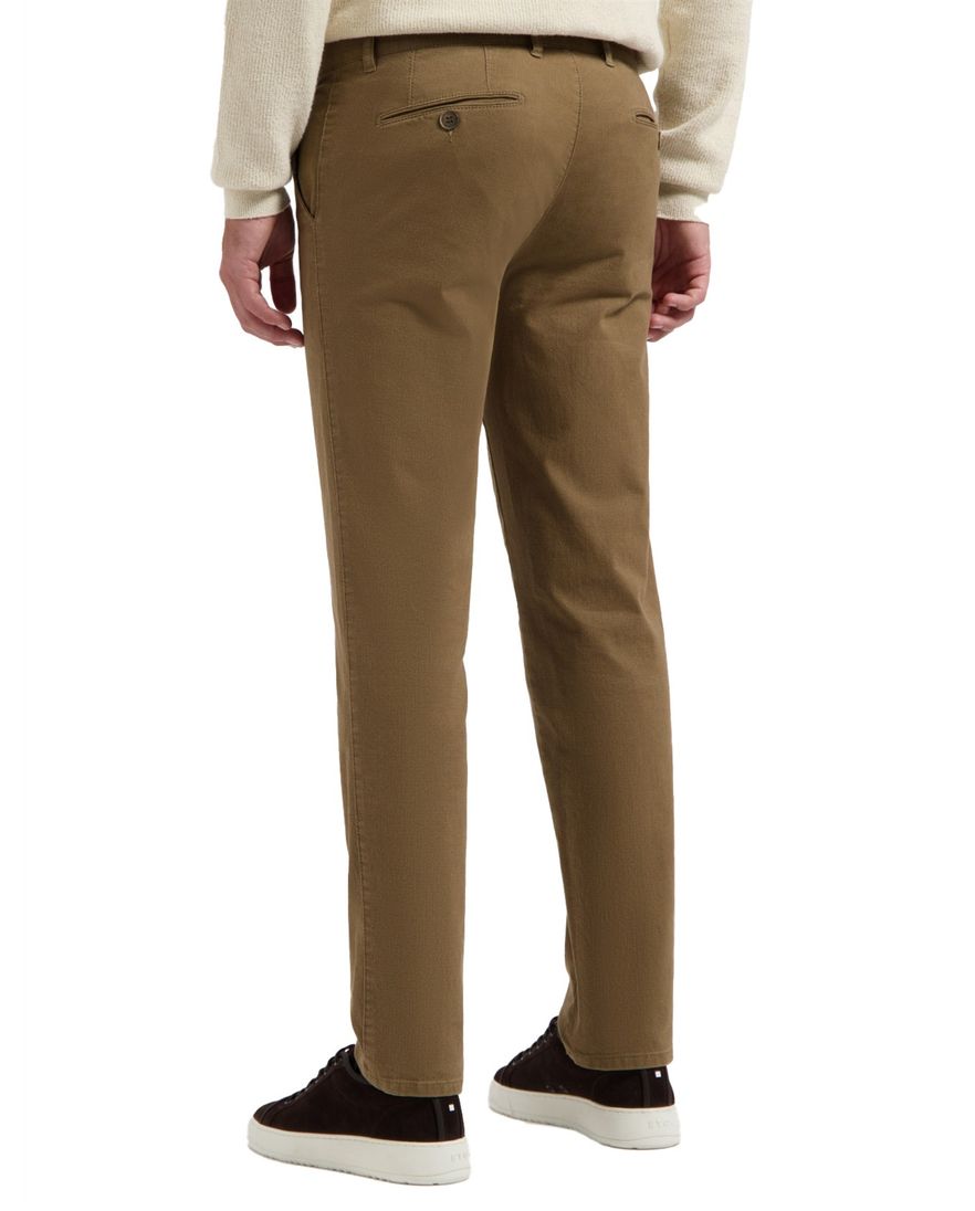 COM4 Pantalon chino camel