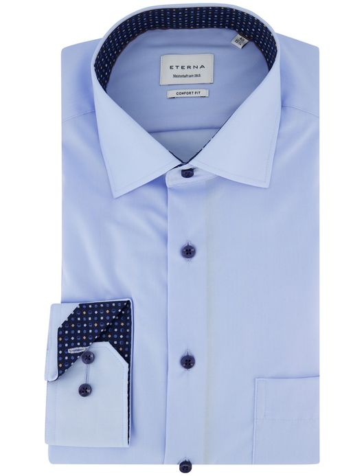 Eterna Comfort Fit Overhemd lichtblauw donkere knoop strijkvrij