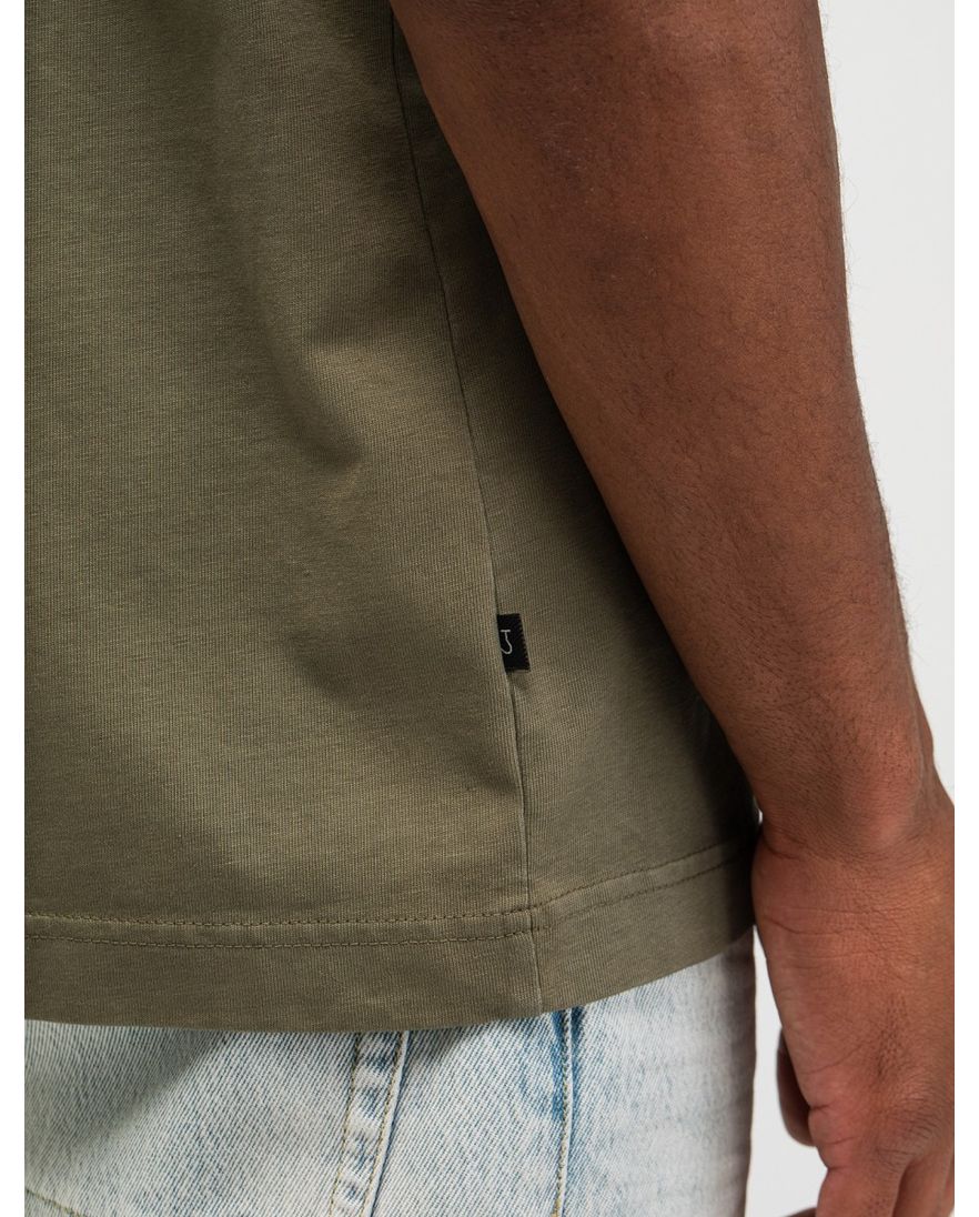 Butcher of Blue t-shirt khaki backprint letters ronde hals