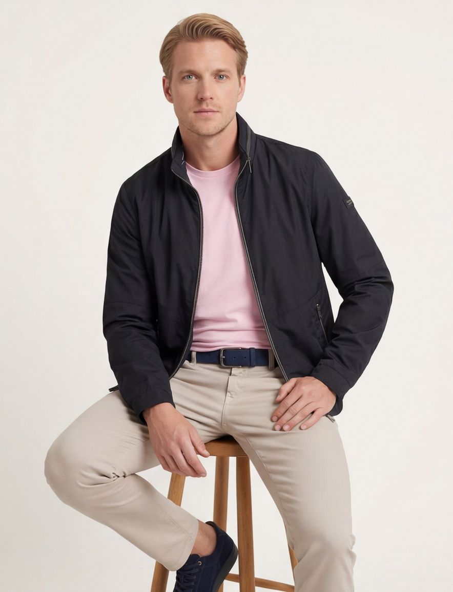 Donkerblauw zomerjas Bugatti wijde fit waterafstotend