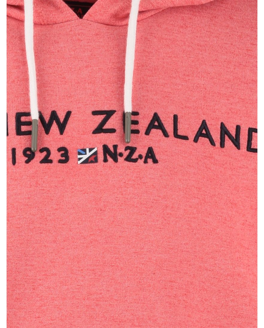 rode hoodie New Zealand merkt tekst