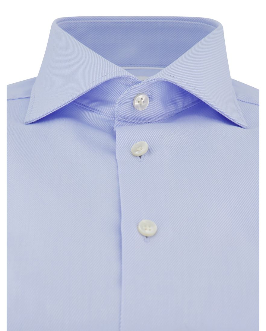 Tailored fit John miller overhemd lichtblauw strijkvrij