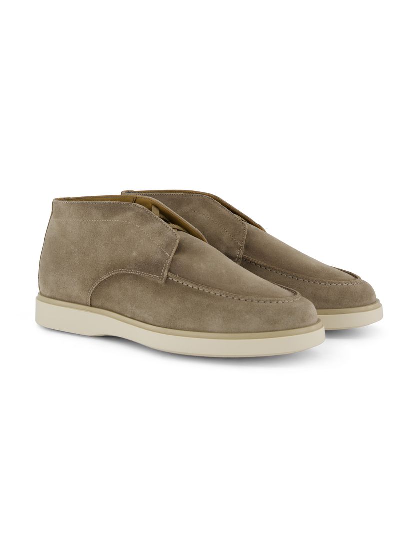 instappers hoog Giorgio suede met witte zool beige