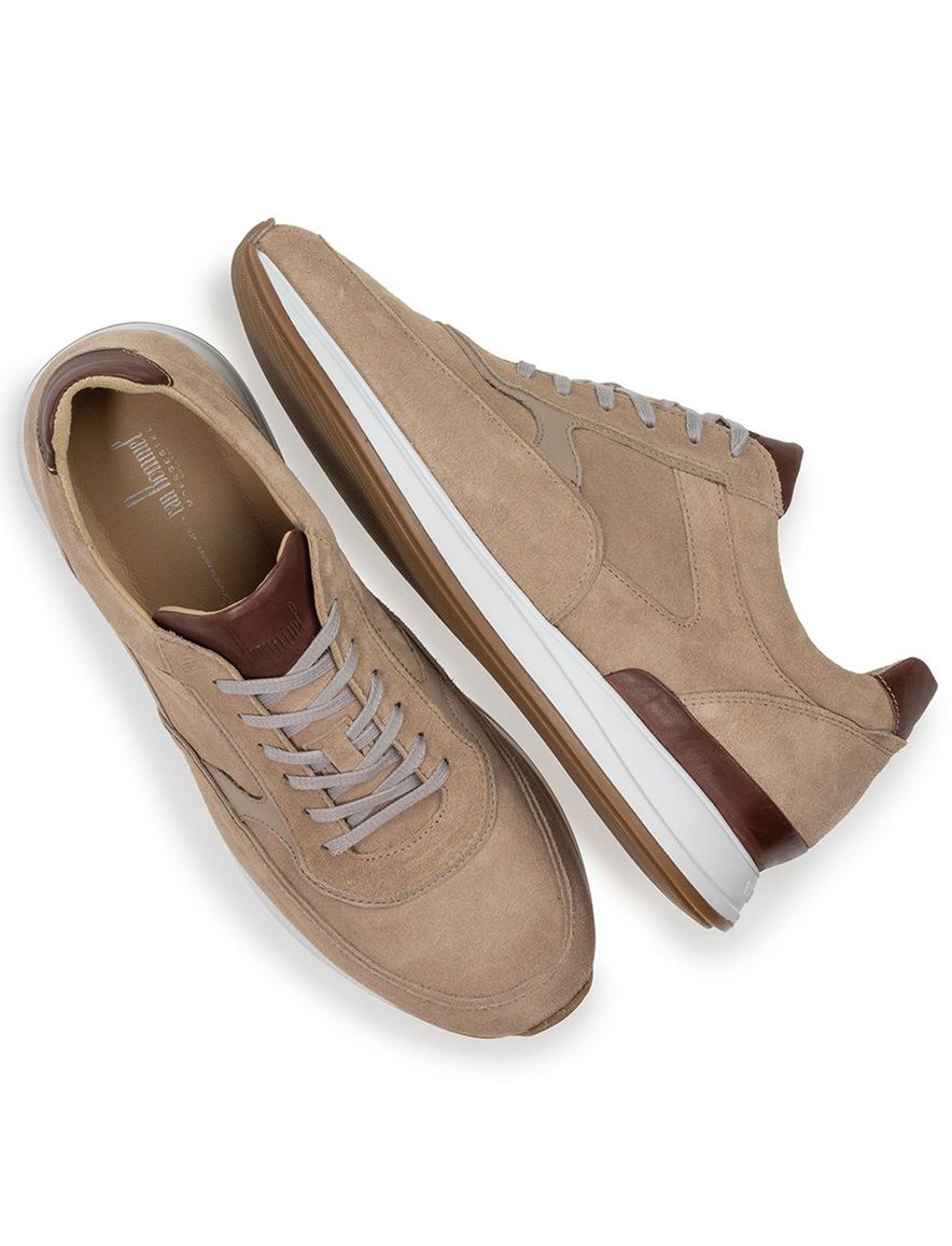 Sneaker van Bommel beige suede met zachte loopzool