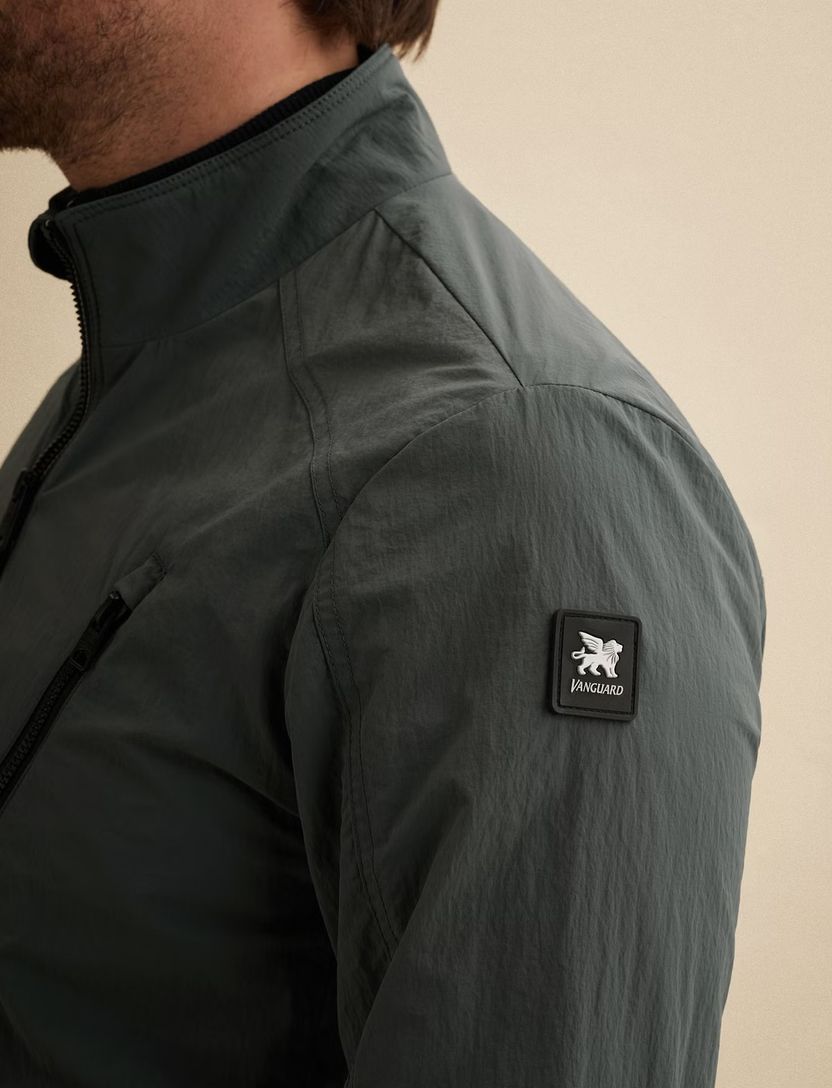 Tussenjas Vanguard groen borstzak normale fit