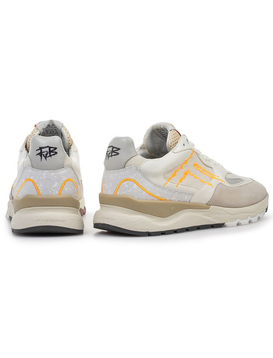 Wit beige Van Bommel sneaker leer met oranje accenten