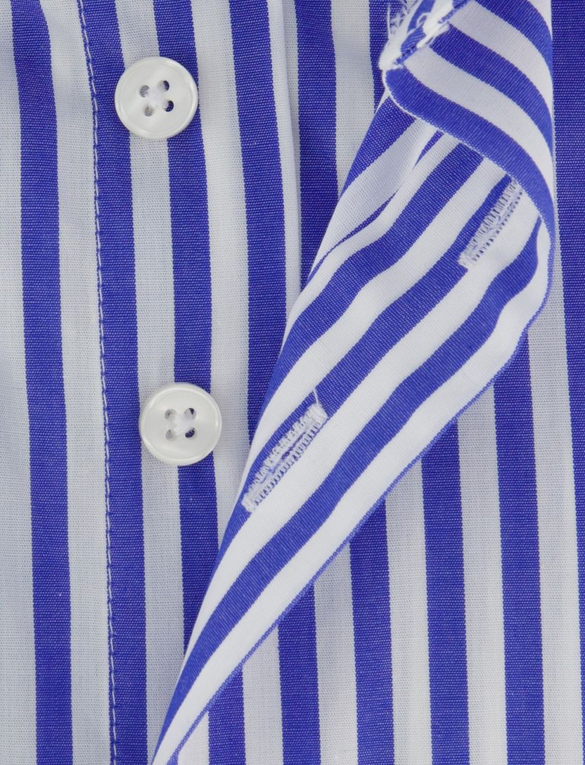 Overhemd Portofino blauw gestreept patroon witte knoop