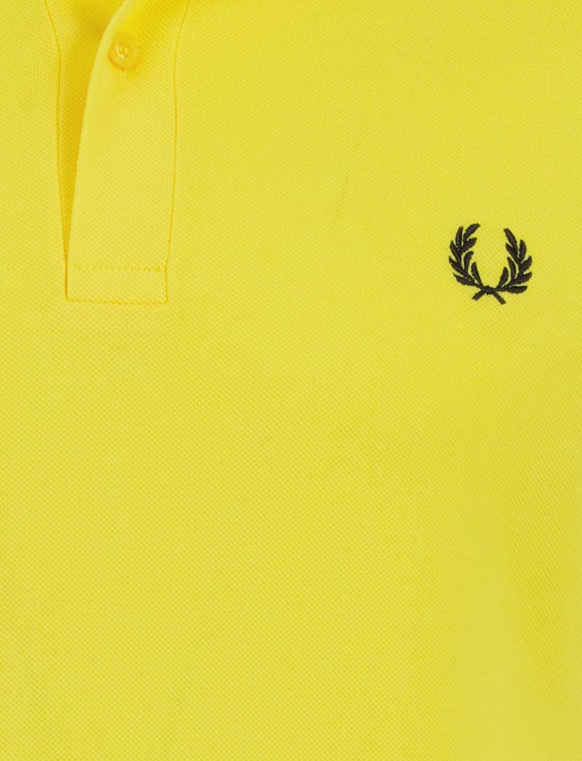 Geel poloshirt Fred Perry normale fit 2-knoops katoen pique