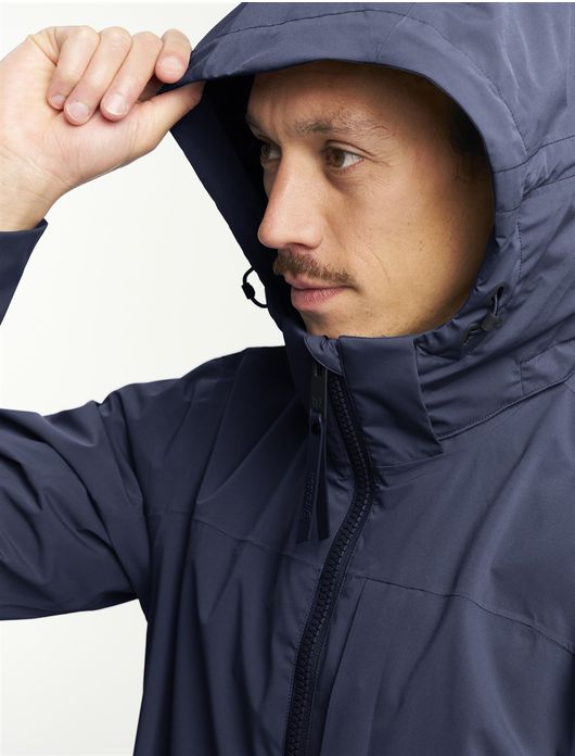 Tenson regenjas donkerblauw met borstzak en capuchon