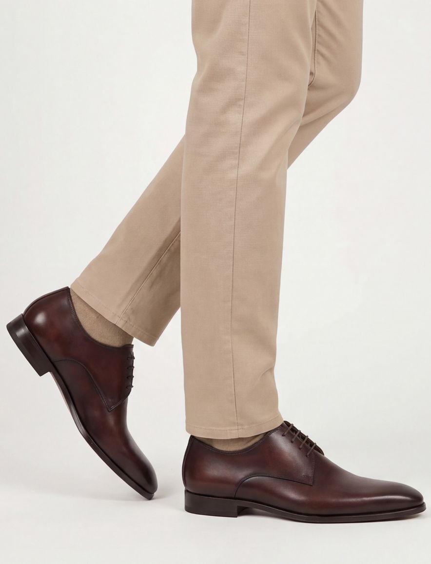 Magnanni veterschoenen bruin effen leer laag model