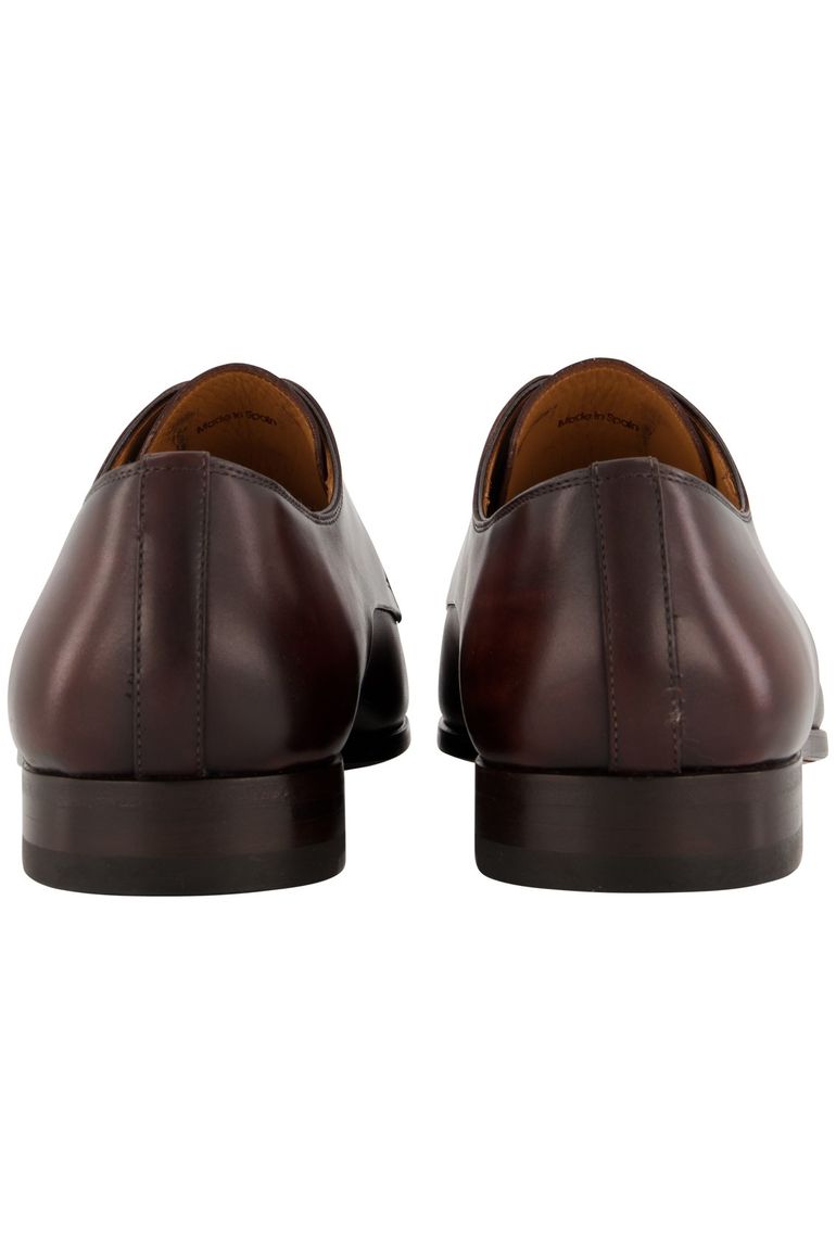 Magnanni veterschoenen bruin effen leer laag model