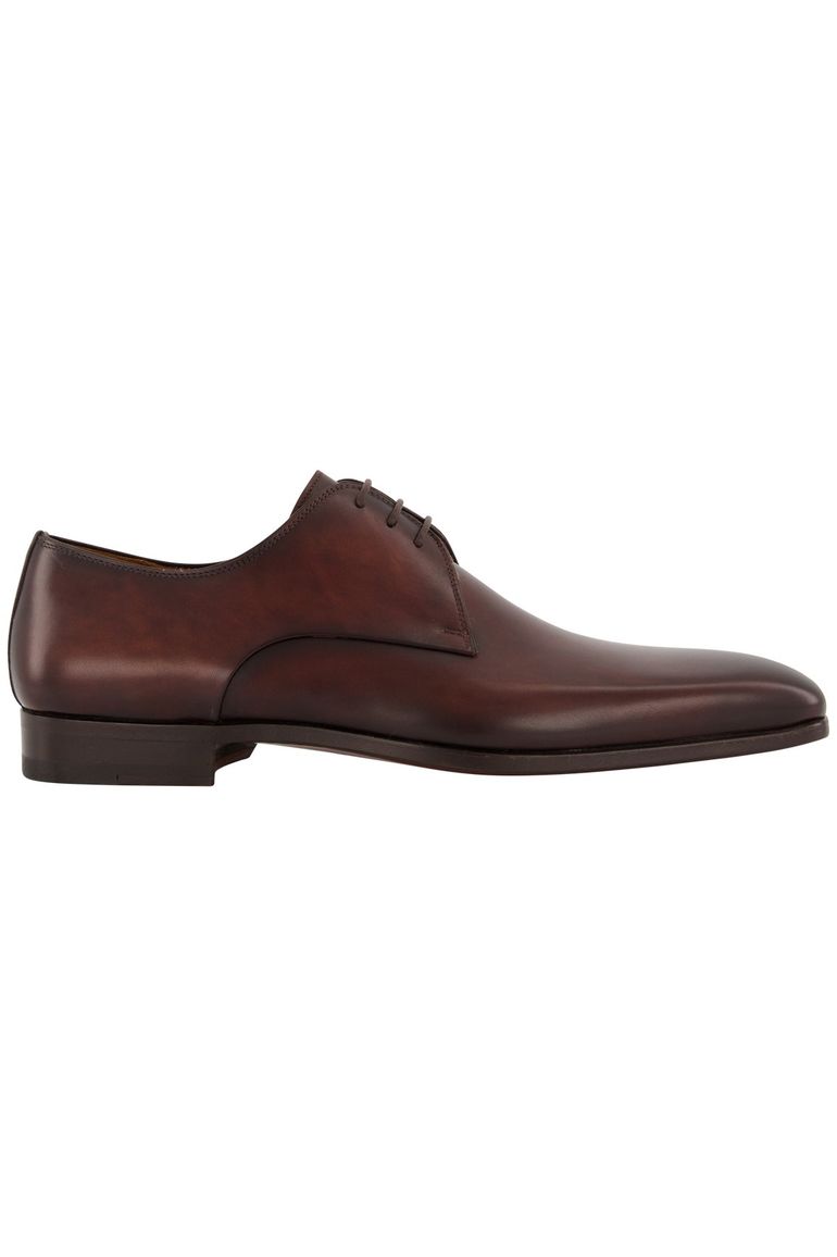 Magnanni veterschoenen bruin effen leer laag model