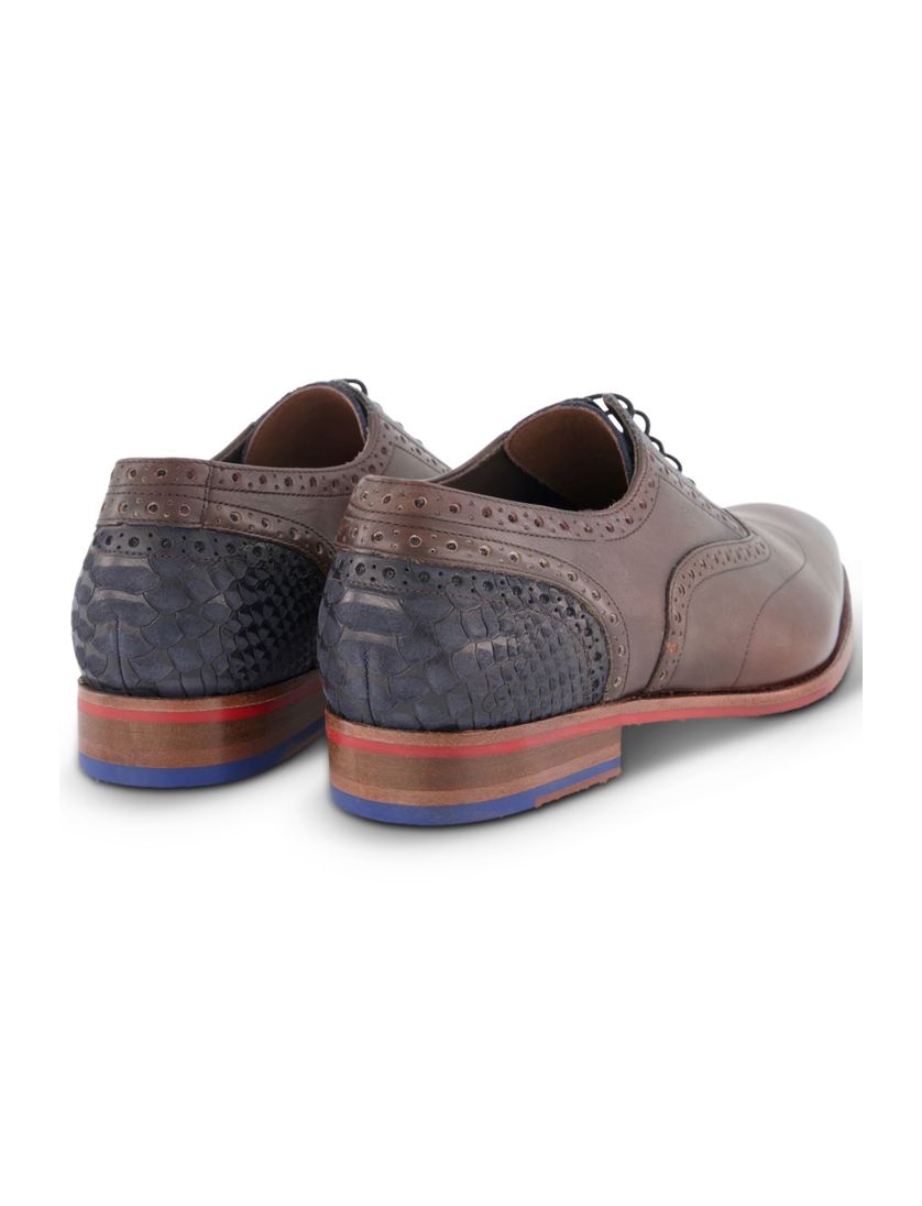 Donkerbruine Floris van Bommel veterschoenen leer